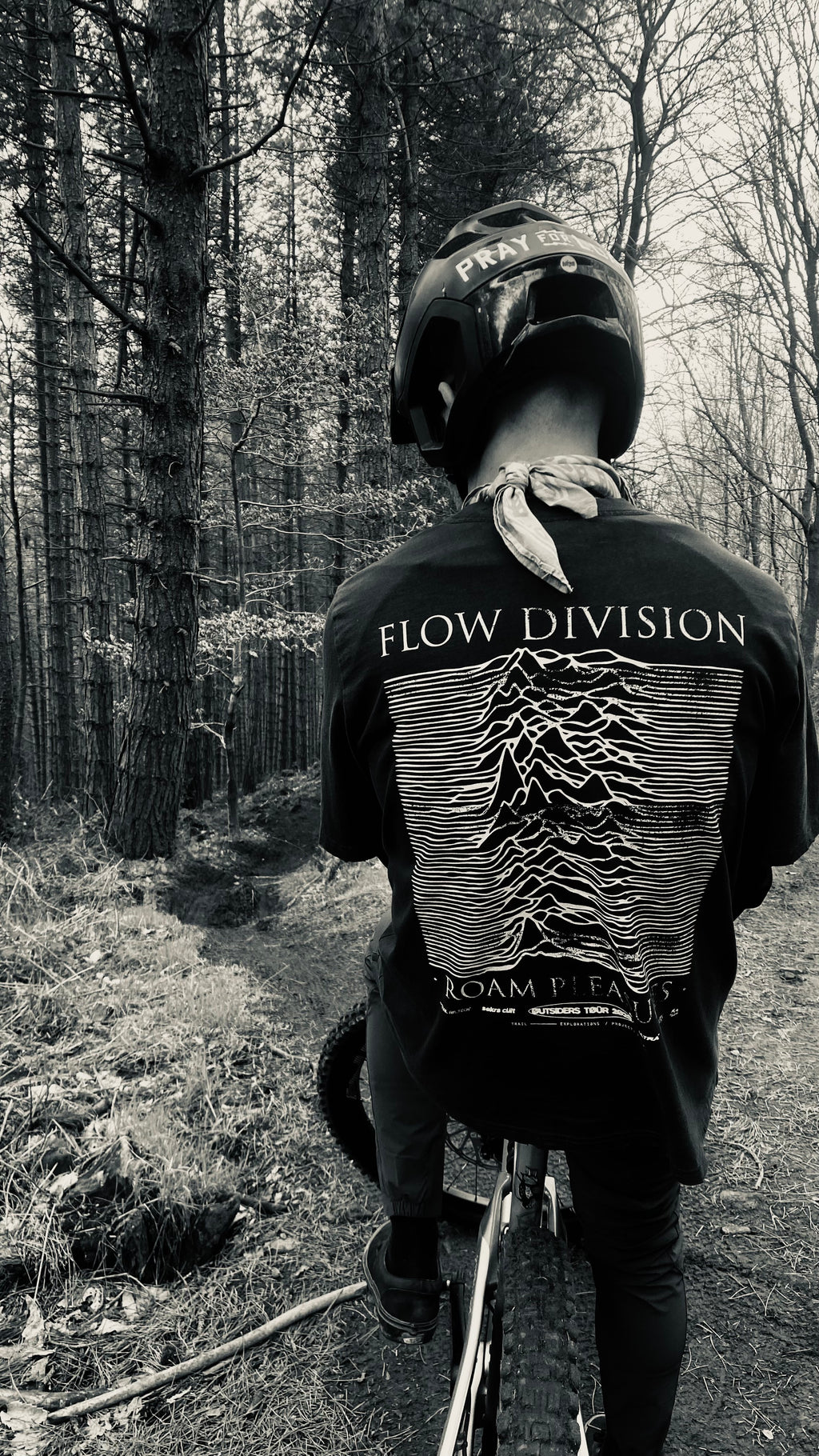 FLOW DIVISION TEE - AGED BLACK