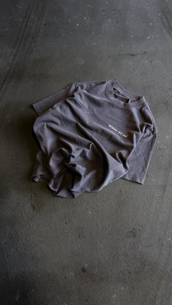 FLOW DIVISION TEE - AGED CONCRETE