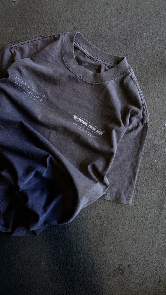 FLOW DIVISION TEE - AGED CONCRETE
