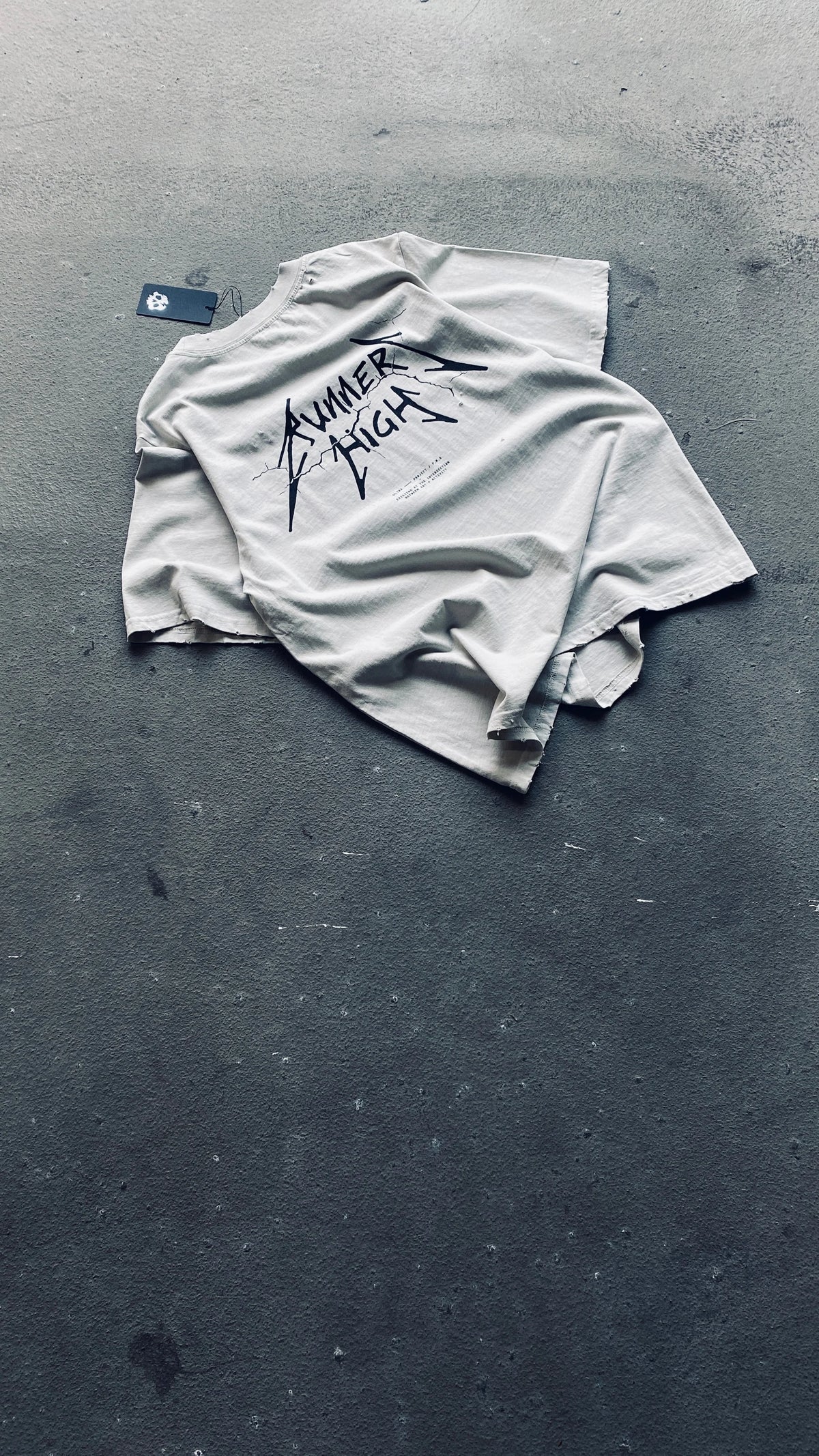 RUNNERS HIGH TEE - AGED WHITE